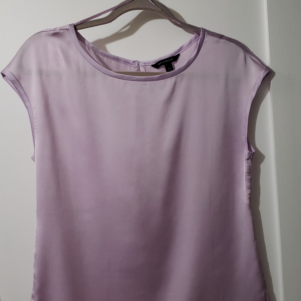 BR capped sleeve blouse
